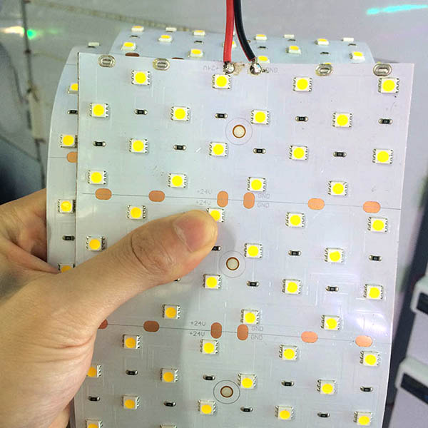 Eight Rows The World\'s Brightest Engineering lighting DC24V 5050SMD 320LEDs Width 0.39ft Flexible LED Strips 3.28 Per Reel Sample Eight Rows The World\'s Brightest Engineering lighting DC24V 5050SMD 320LEDs Width 0.39ft Flexible LED Strips 3.28 Per Reel Sample